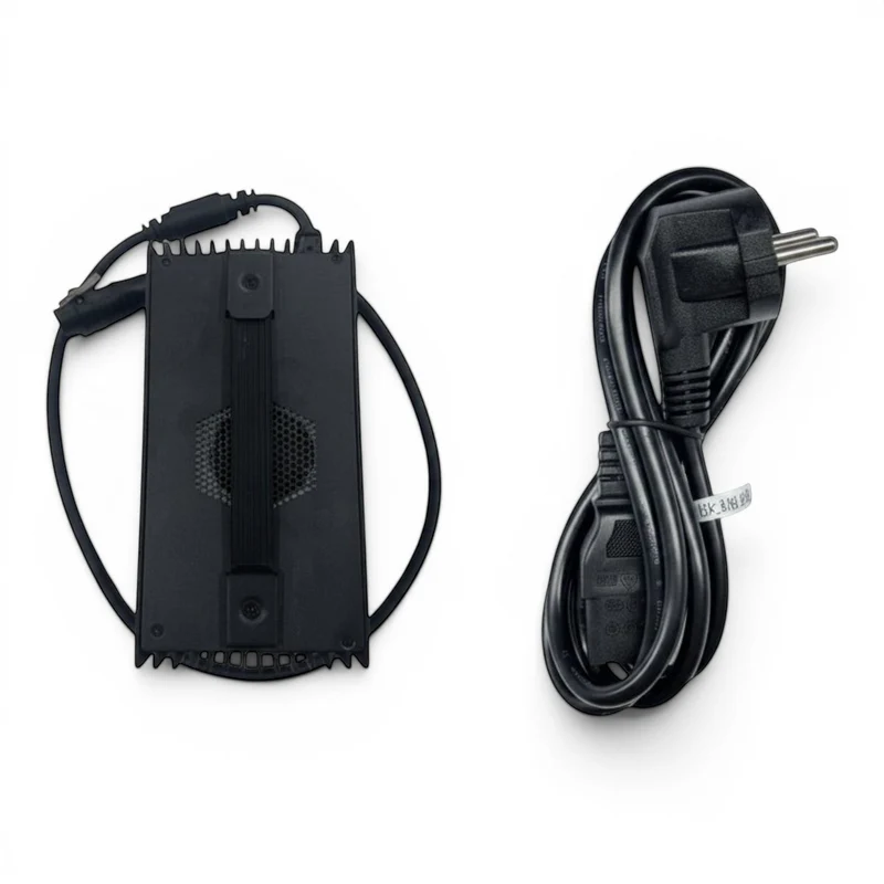 MT1 – Ladegerät (EU) (Charger (EU standard))